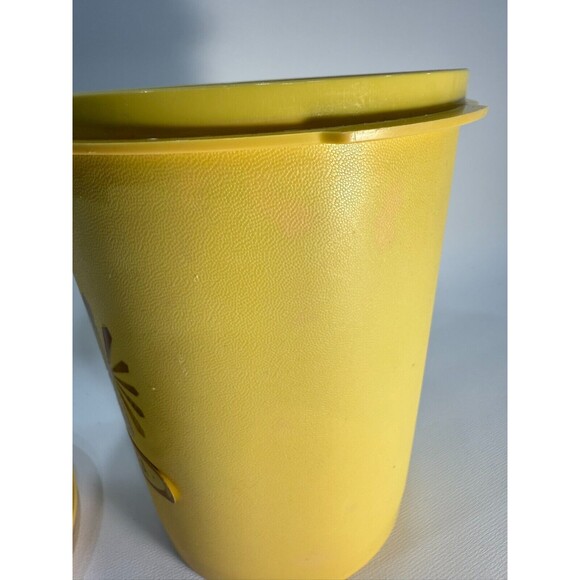 Tupperware Servalier Vintage Yellow Tea 5 cup CANISTER 811-2 w/ Lid 812-1 - Picture 4 of 11